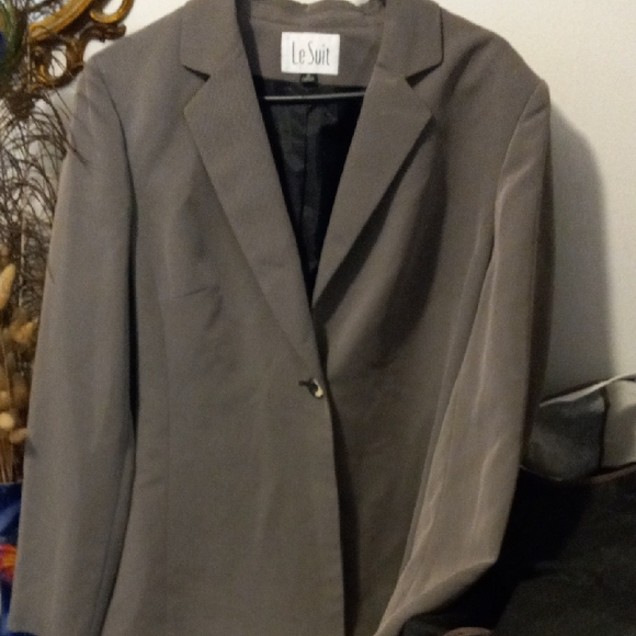 Le Suit Jackets & Blazers - Le Suit Women's Gray Blazer